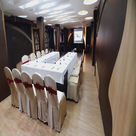 Navaratna Delight Coimbatore Exterior photo