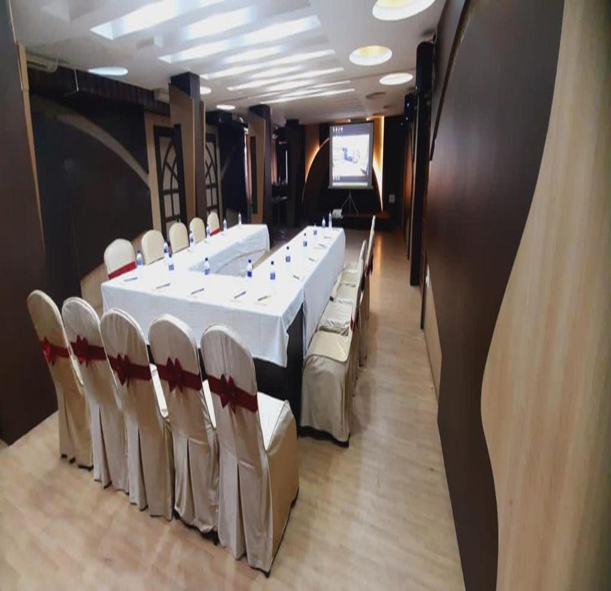 Navaratna Delight Coimbatore Exterior photo